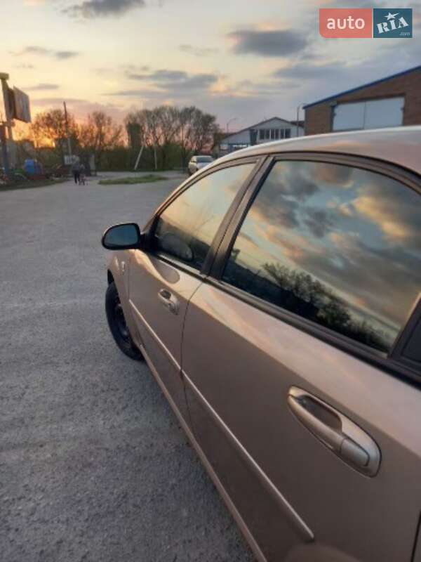Хэтчбек Chevrolet Lacetti 2006 в Кропивницком