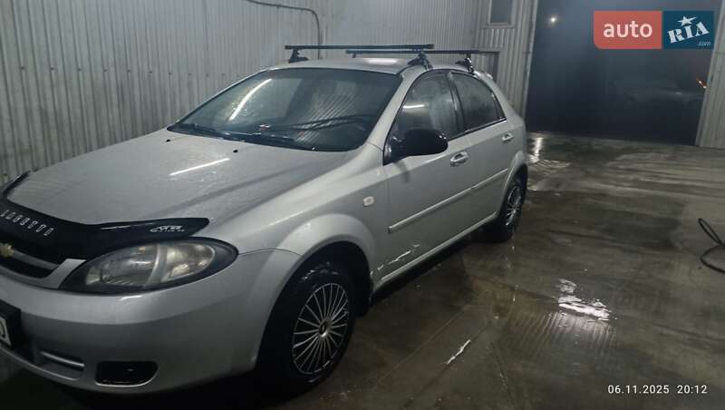Хэтчбек Chevrolet Lacetti 2008 в Рахове фото 5 Хэтчбек Chevrolet Lacetti 2008 в Рахове