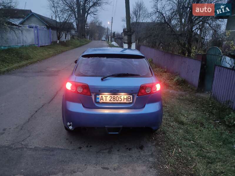 Хэтчбек Chevrolet Lacetti 2005 в Тлумаче фото 2 Хэтчбек Chevrolet Lacetti 2005 в Тлумаче