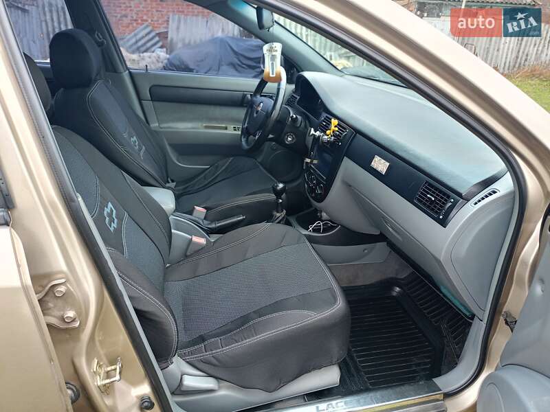 Седан Chevrolet Lacetti 2005 в Малиновке фото 12 Седан Chevrolet Lacetti 2005 в Малиновке