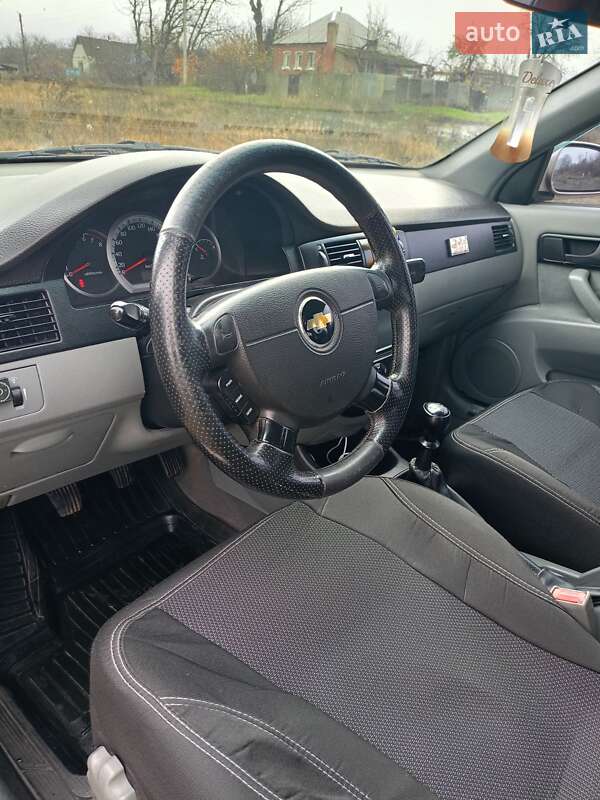 Седан Chevrolet Lacetti 2005 в Малиновке фото 15 Седан Chevrolet Lacetti 2005 в Малиновке