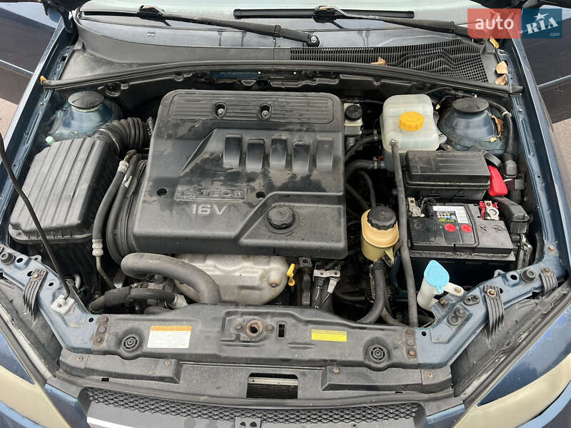 Хэтчбек Chevrolet Lacetti 2008 в Киеве фото 4 Хэтчбек Chevrolet Lacetti 2008 в Киеве