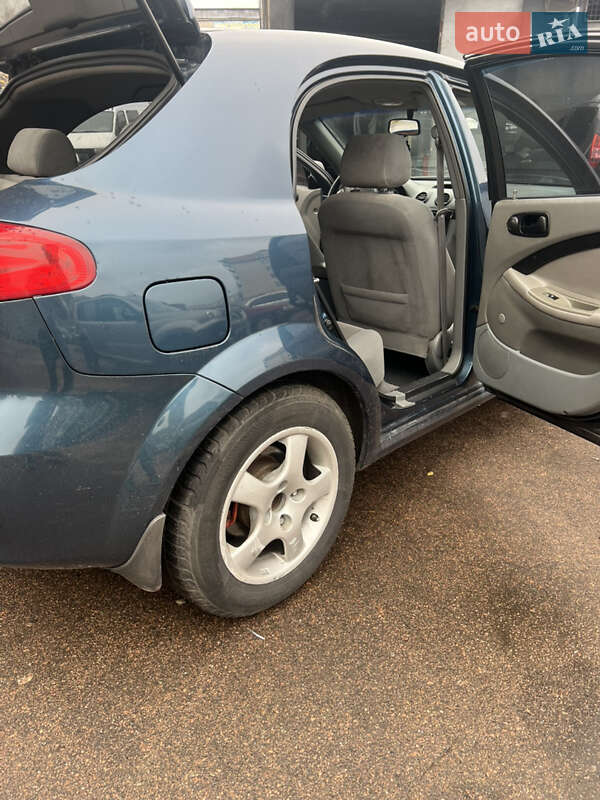 Хэтчбек Chevrolet Lacetti 2008 в Киеве фото 7 Хэтчбек Chevrolet Lacetti 2008 в Киеве