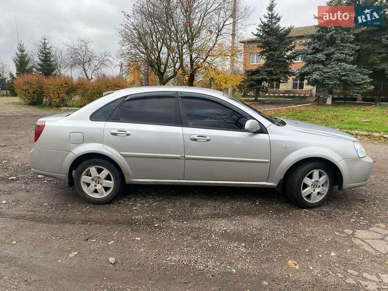 Седан Chevrolet Lacetti 2004 в Николаеве