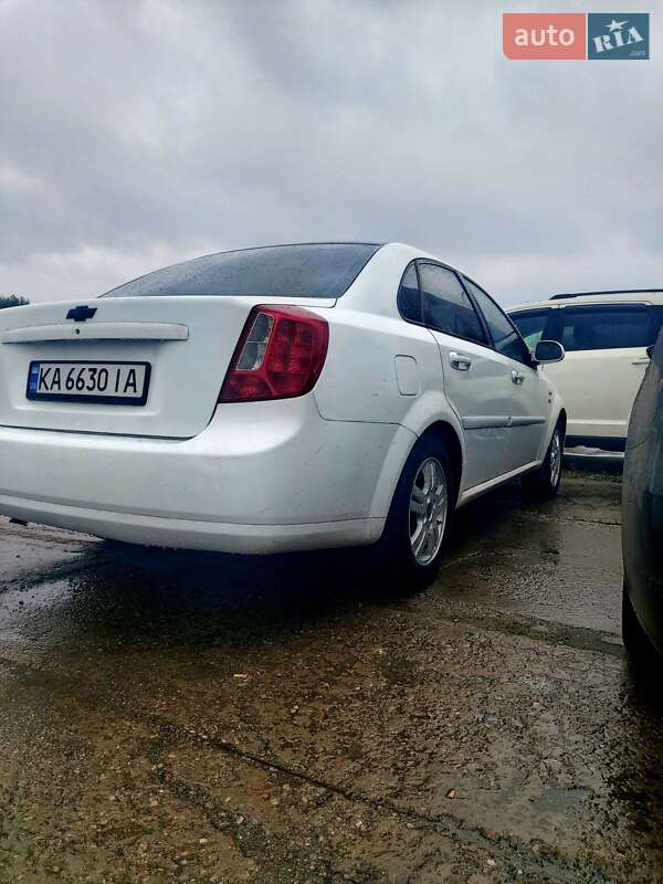 Седан Chevrolet Lacetti 2011 в Киеве