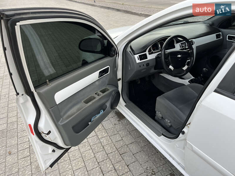 Седан Chevrolet Lacetti 2006 в Запорожье фото 11 Седан Chevrolet Lacetti 2006 в Запорожье