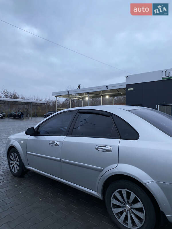 Седан Chevrolet Lacetti 2005 в Гадяче