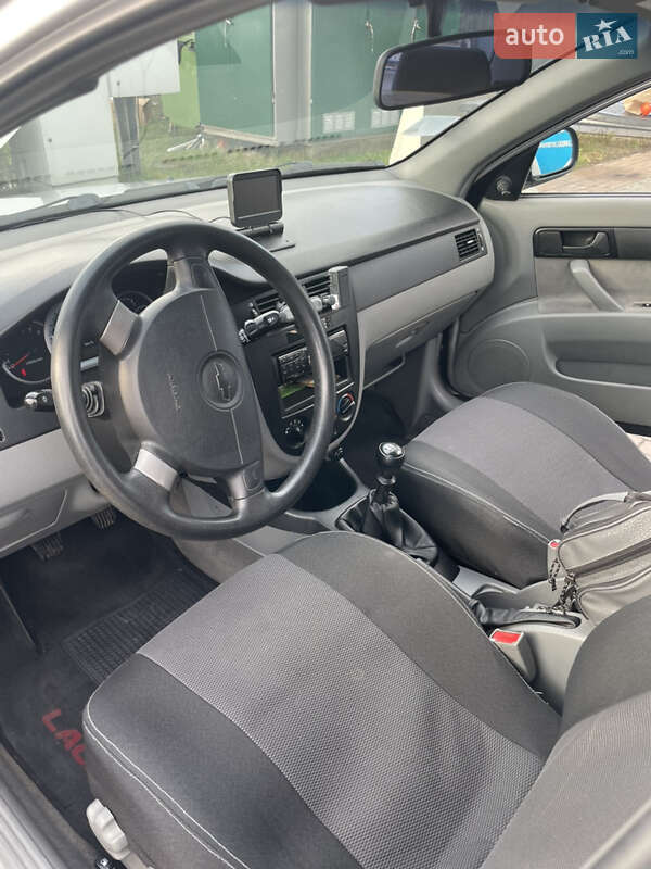 Седан Chevrolet Lacetti 2006 в Киеве фото 12 Седан Chevrolet Lacetti 2006 в Киеве