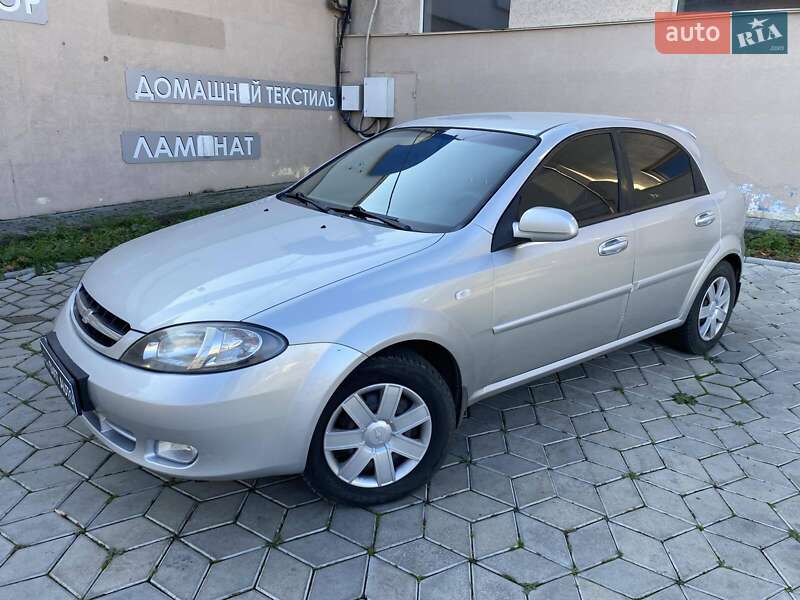Хэтчбек Chevrolet Lacetti 2007 в Николаеве фото 17 Хэтчбек Chevrolet Lacetti 2007 в Николаеве