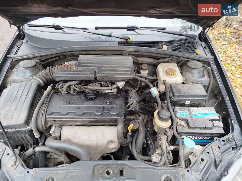 Хэтчбек Chevrolet Lacetti 2006 в Первомайске