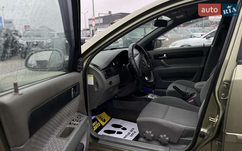 Седан Chevrolet Lacetti 2004 в Мукачевому фото 16 Седан Chevrolet Lacetti 2004 в Мукачевому