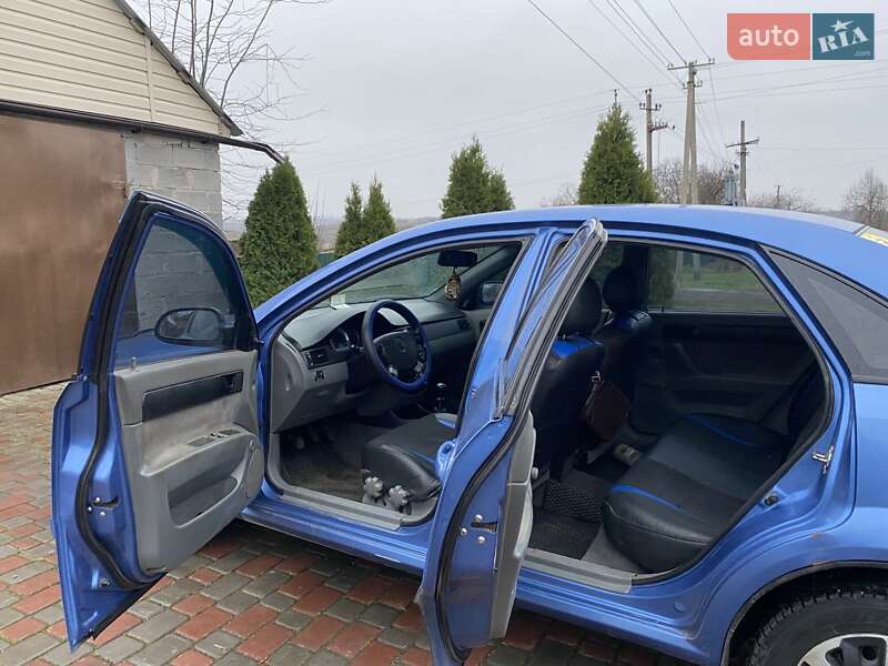 Седан Chevrolet Lacetti 2008 в Новоукраинке