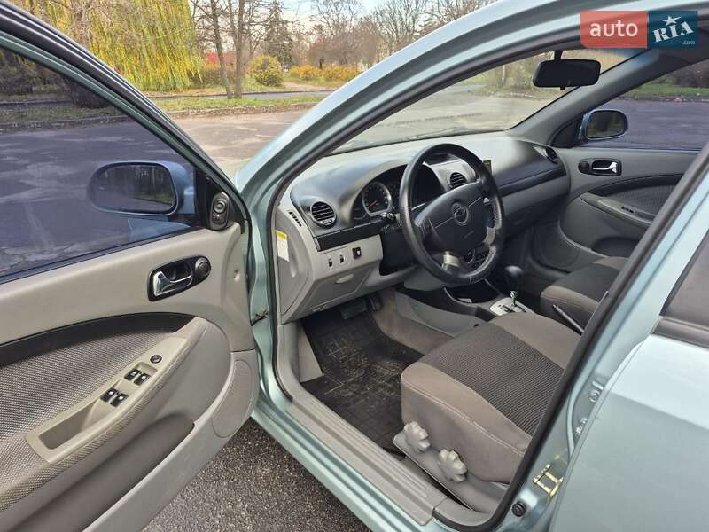 Хэтчбек Chevrolet Lacetti 2005 в Кременчуге