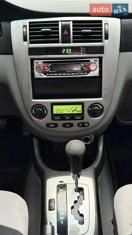 Седан Chevrolet Lacetti 2005 в Киеве