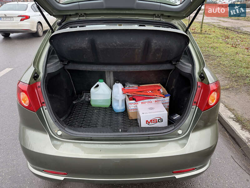 Хэтчбек Chevrolet Lacetti 2004 в Киеве фото 13 Хэтчбек Chevrolet Lacetti 2004 в Киеве