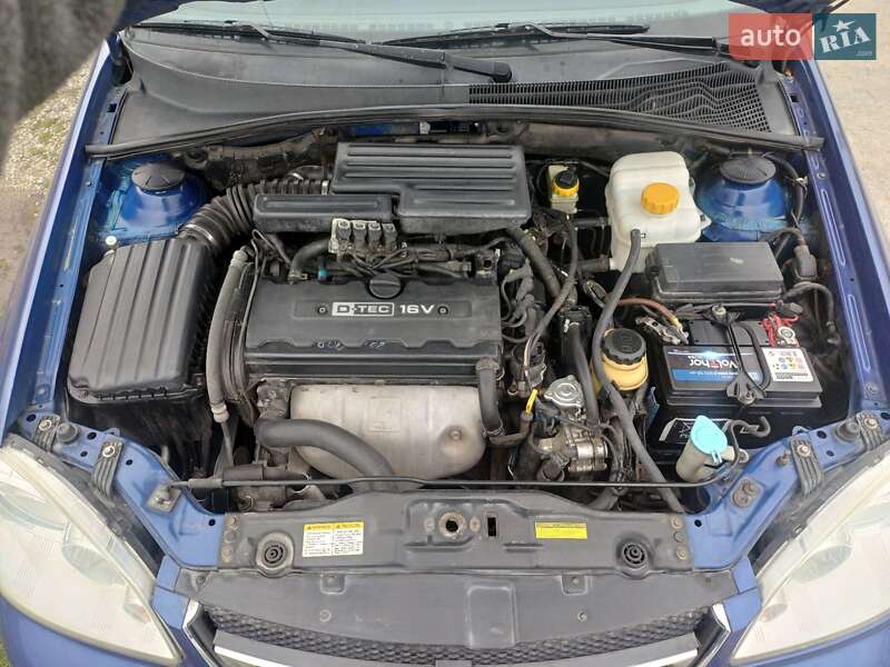 Седан Chevrolet Lacetti 2004 в Первомайске