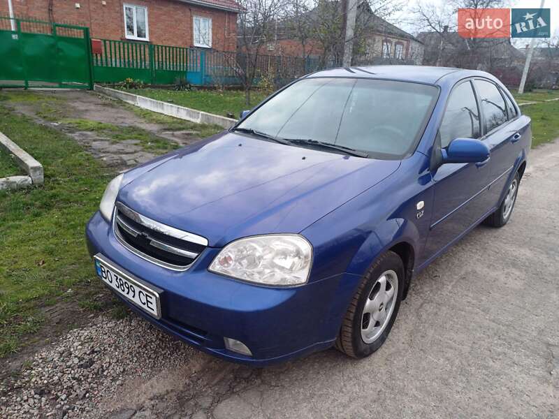 Седан Chevrolet Lacetti 2004 в Первомайске