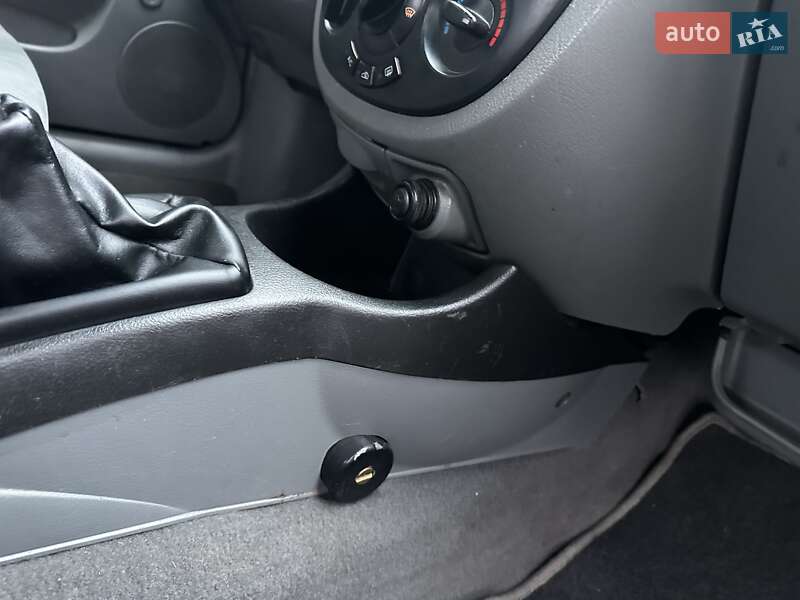 Седан Chevrolet Lacetti 2005 в Хмельницком фото 38 Седан Chevrolet Lacetti 2005 в Хмельницком