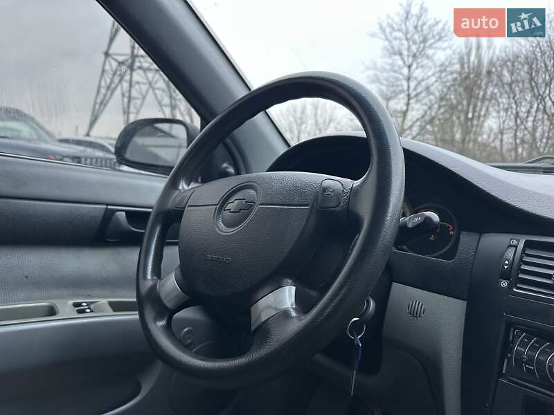 Седан Chevrolet Lacetti 2005 в Хмельницком фото 41 Седан Chevrolet Lacetti 2005 в Хмельницком