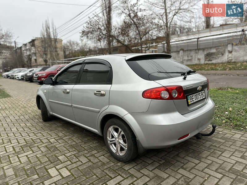 Хэтчбек Chevrolet Lacetti 2005 в Николаеве
