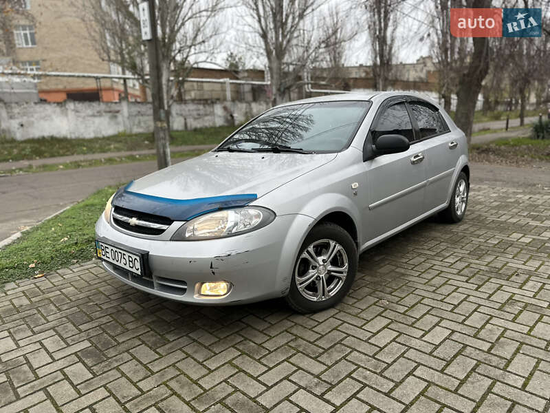 Хэтчбек Chevrolet Lacetti 2005 в Николаеве