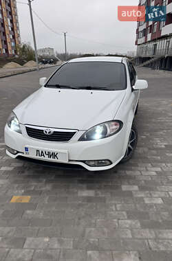 Седан Chevrolet Lacetti 2013 в Тернополе