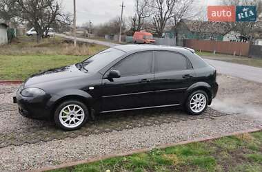 Хэтчбек Chevrolet Lacetti 2005 в Павлограде