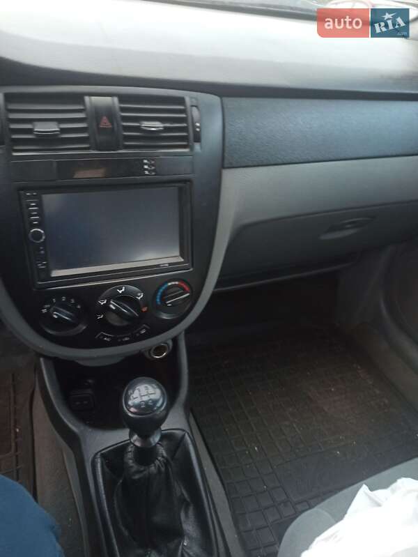 Седан Chevrolet Lacetti 2005 в Києві фото 13 Седан Chevrolet Lacetti 2005 в Києві