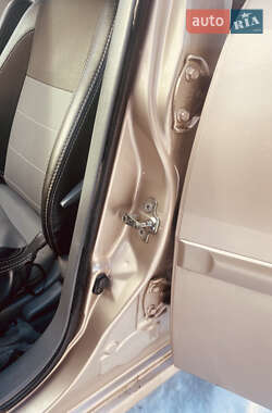 Седан Chevrolet Lacetti 2007 в Полтаві