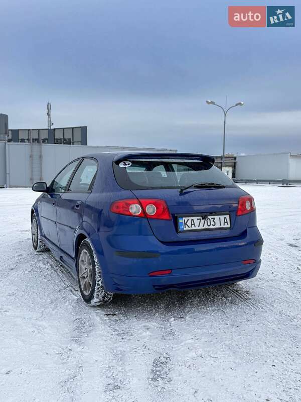 Хетчбек Chevrolet Lacetti 2007 в Києві фото 8 Хетчбек Chevrolet Lacetti 2007 в Києві