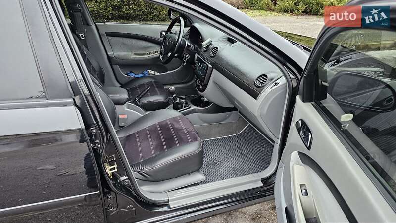 Хэтчбек Chevrolet Lacetti 2005 в Никополе фото 13 Хэтчбек Chevrolet Lacetti 2005 в Никополе