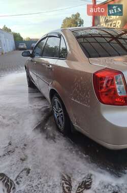 Седан Chevrolet Lacetti 2008 в Кривому Розі