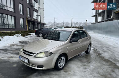 Хэтчбек Chevrolet Lacetti 2010 в Львове
