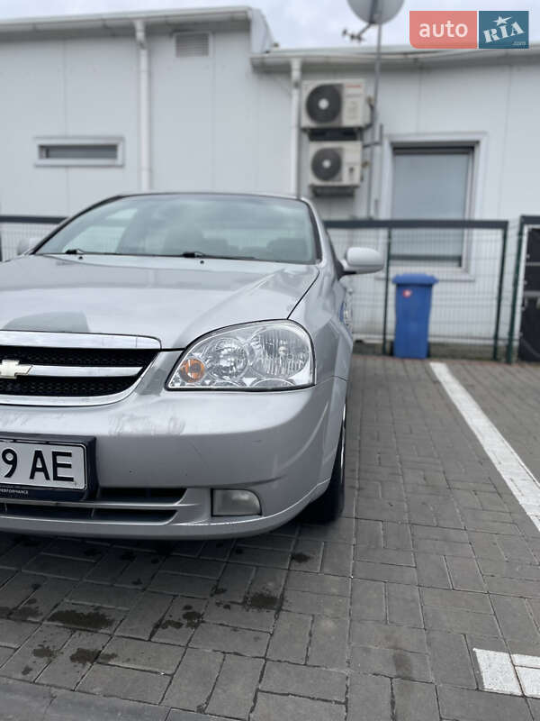 Седан Chevrolet Lacetti 2005 в Киеве