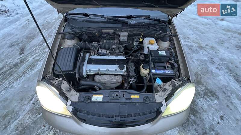 Седан Chevrolet Lacetti 2006 в Харькове