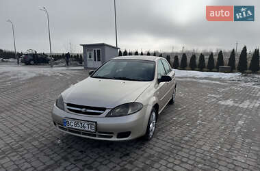 Седан Chevrolet Lacetti 2010 в Львові