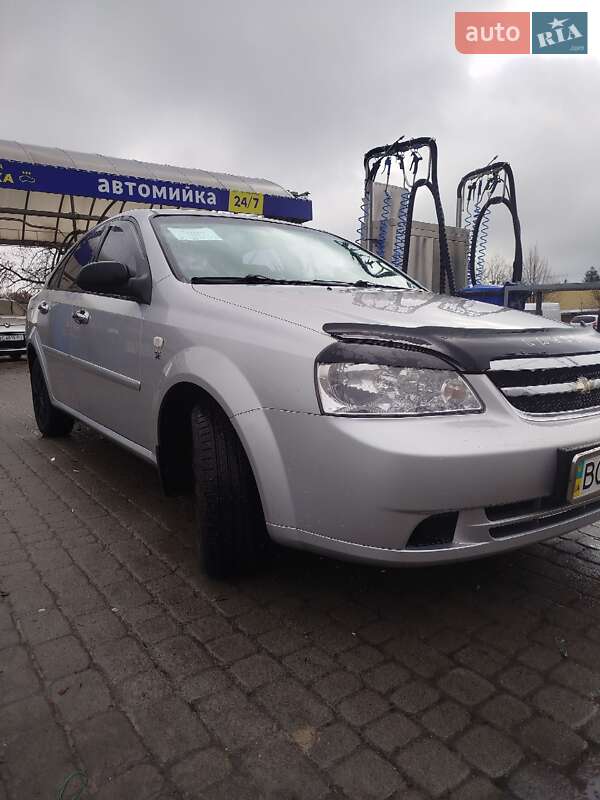 Седан Chevrolet Lacetti 2008 в Львові