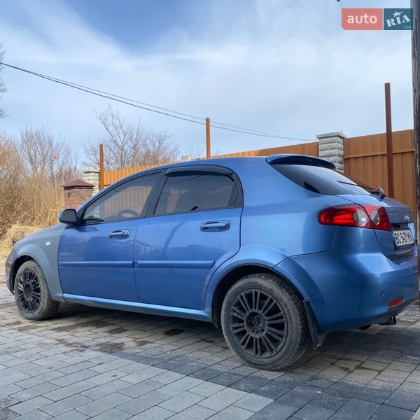 Хэтчбек Chevrolet Lacetti 2006 в Львове