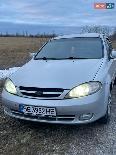 Хэтчбек Chevrolet Lacetti 2005 в Кропивницком