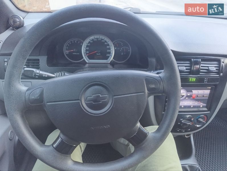 Седан Chevrolet Lacetti 2011 в Киеве