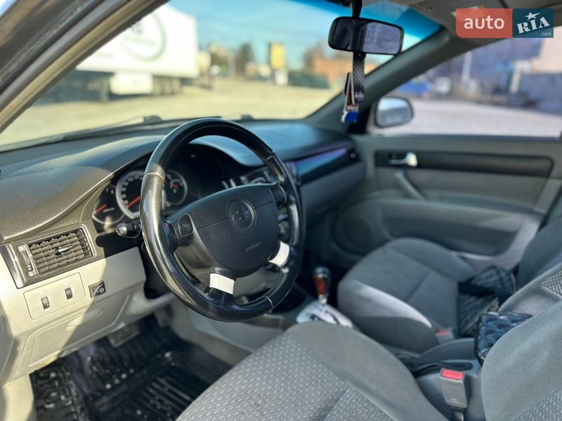 Седан Chevrolet Lacetti 2005 в Кременце