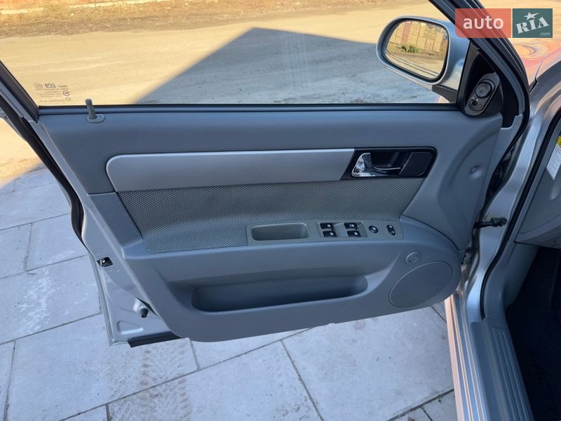 Седан Chevrolet Lacetti 2008 в Харькове