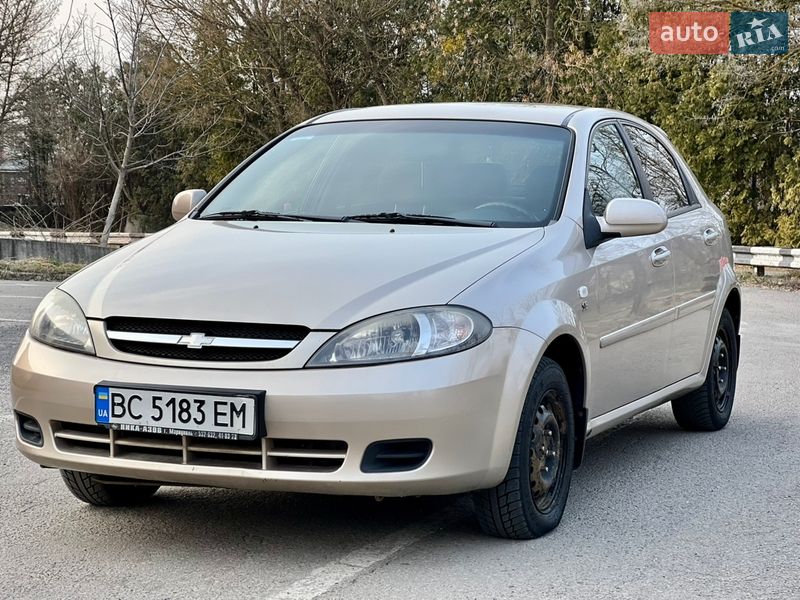 Хэтчбек Chevrolet Lacetti 2011 в Львове