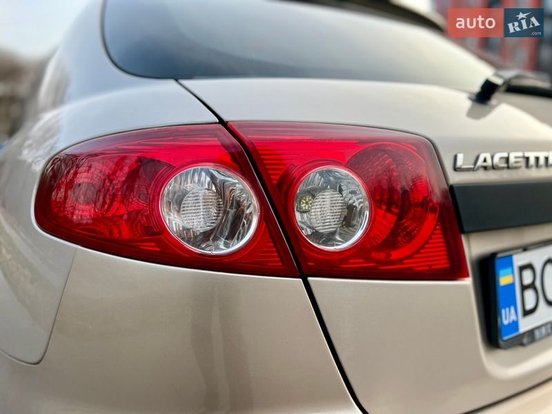 Хэтчбек Chevrolet Lacetti 2011 в Львове
