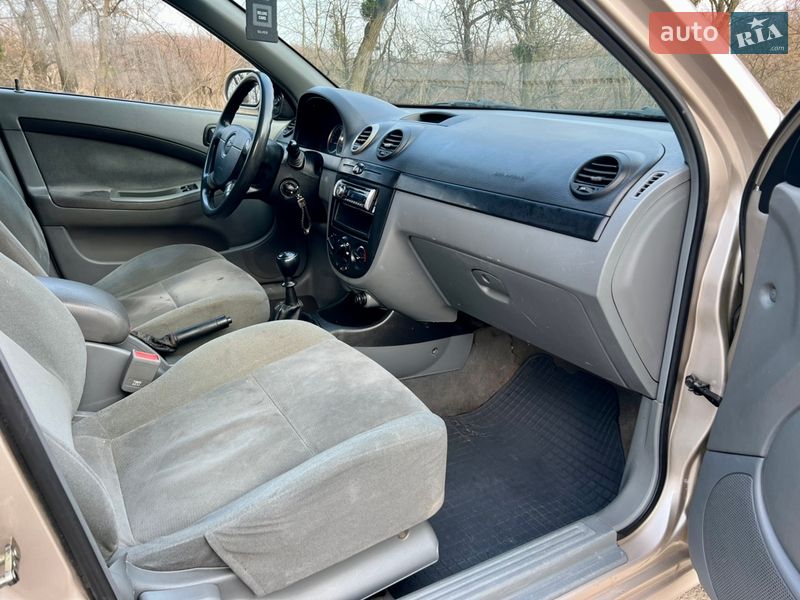 Хэтчбек Chevrolet Lacetti 2011 в Львове