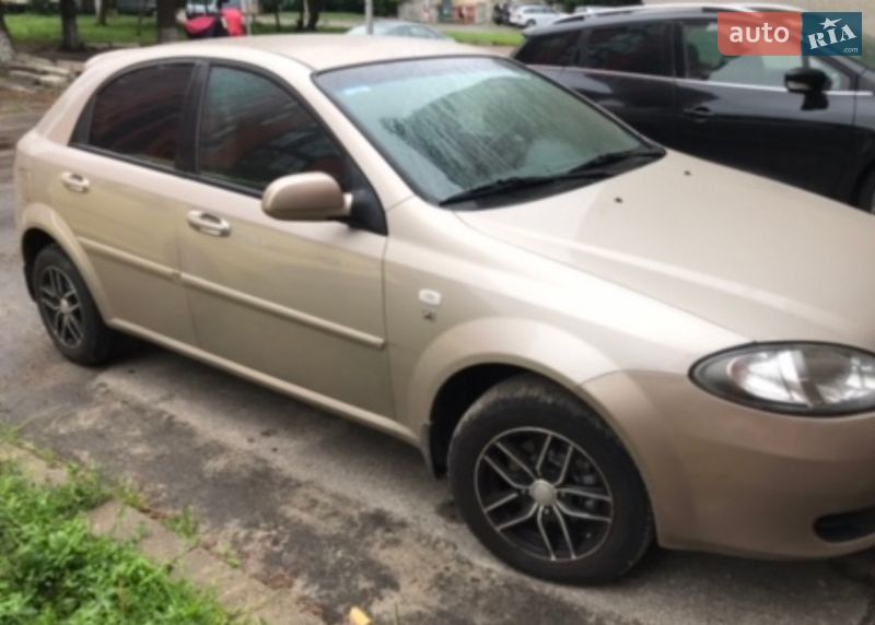 Хэтчбек Chevrolet Lacetti 2011 в Львове