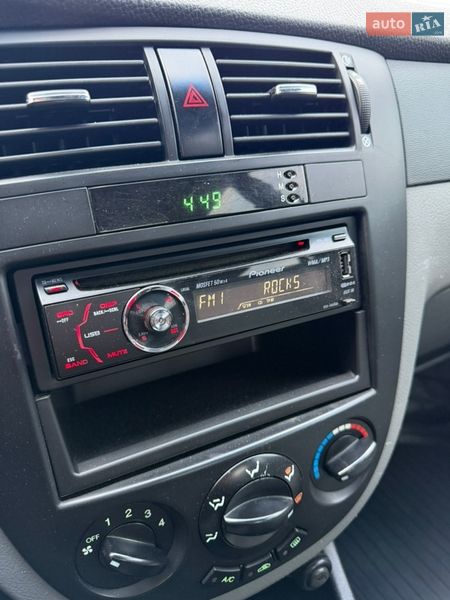 Седан Chevrolet Lacetti 2005 в Чернигове