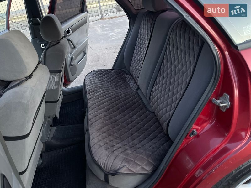 Седан Chevrolet Lacetti 2004 в Києві