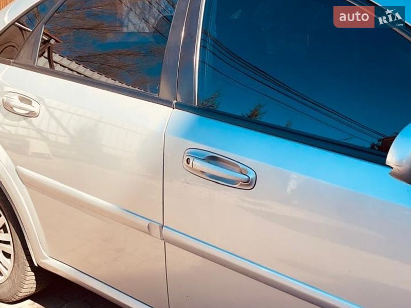 Седан Chevrolet Lacetti 2007 в Киеве