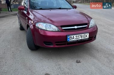 Хетчбек Chevrolet Lacetti 2004 в Кропивницькому